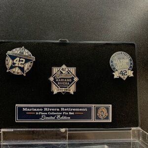 Mariano Rivera Retirement Collector Pin Set - Limited Edition